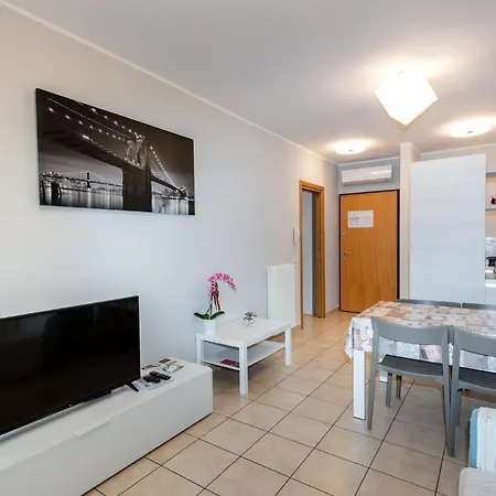 Atlantis Apartment *